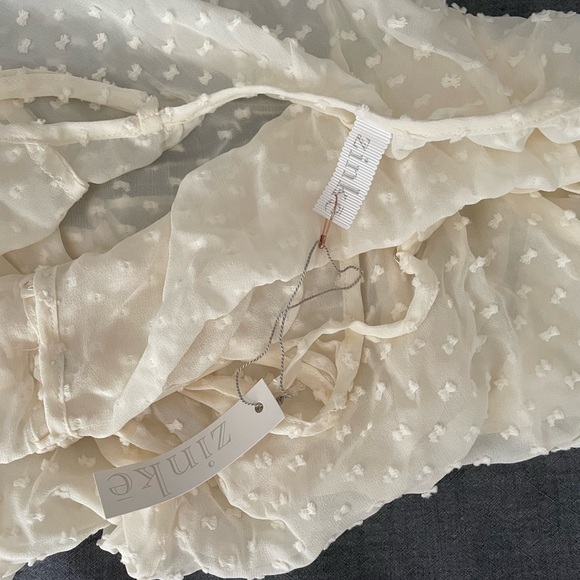 NWT Zinke Clip Dot Romper in Ivory - Picture 4 of 5